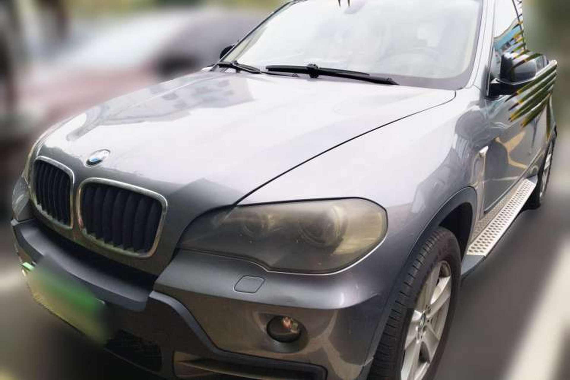 Used BMW X5 2008 xDrive30i Luxury Model Front Left 45 Deg