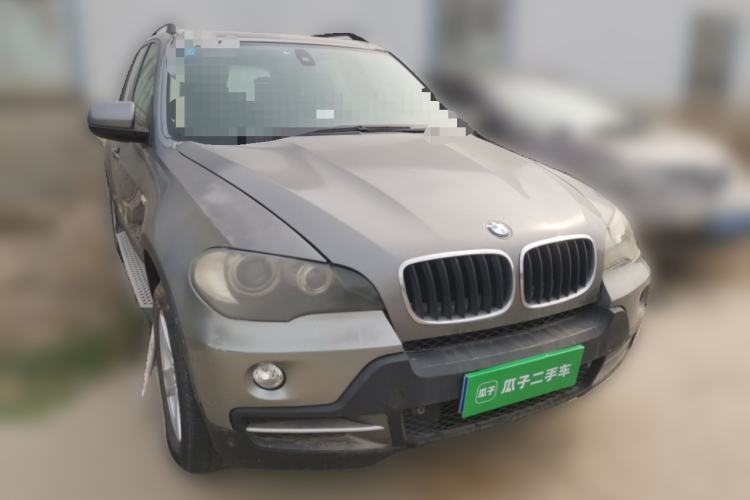Used BMW X5 2008 xDrive30i Luxury Model Front Right 45 Deg