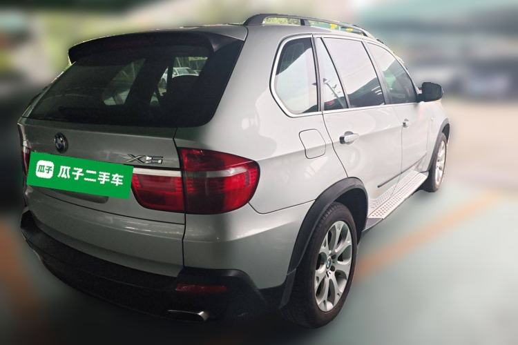 Used BMW X5 2008 xDrive48i Luxury Model Rear Right 45 Deg