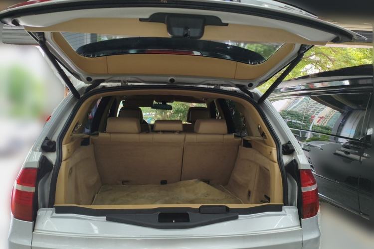 Used BMW X5 2008 xDrive30i Luxury Model Trunk