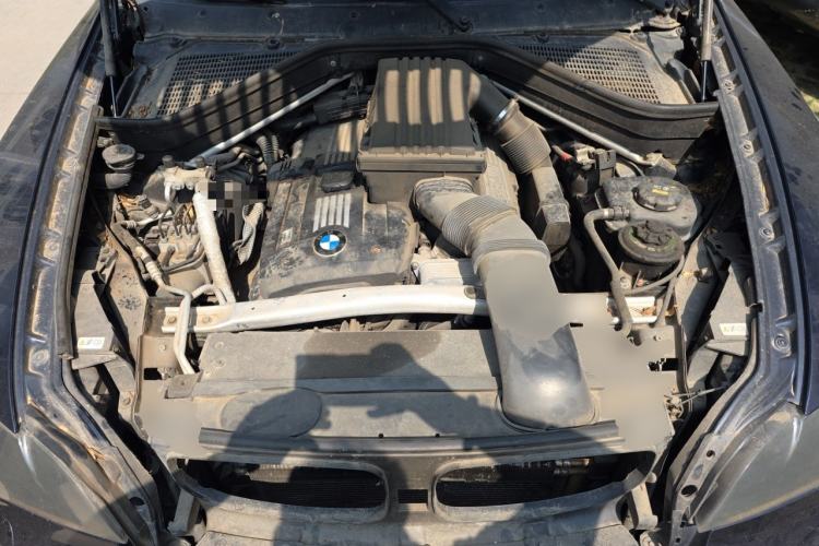 Used BMW X5 2009 xDrive30i Luxury Edition Engine Bay