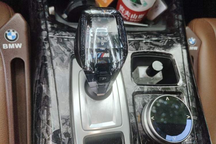 Used BMW X5 2009 xDrive30i Luxury Edition Gear Lever