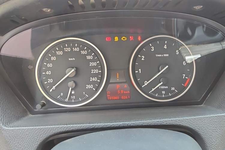 Used BMW X5 2009 xDrive30i Luxury Edition Instrument Cluster