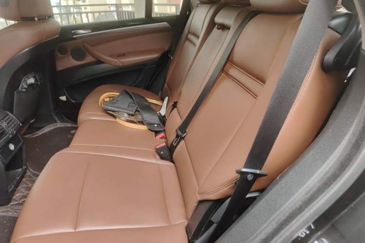 Used BMW X5 2009 xDrive30i Luxury Edition Left Rear Seat