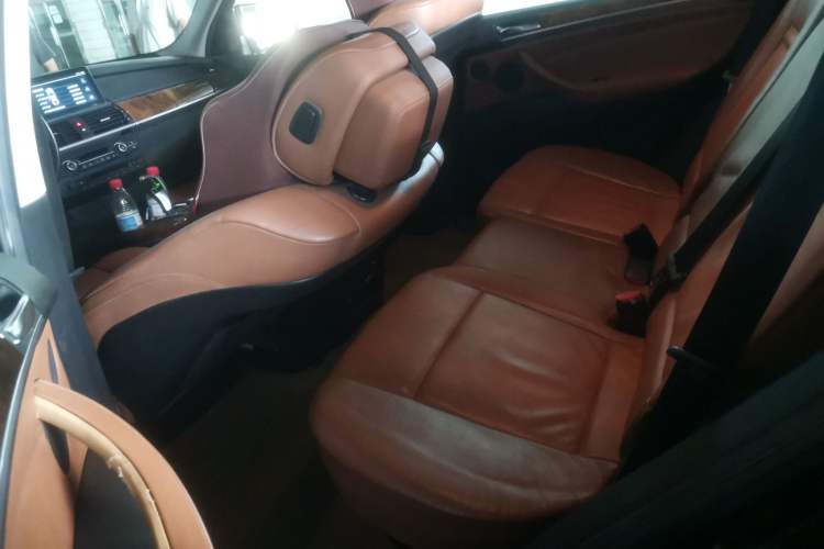 Used BMW X5 2009 xDrive30i Luxury Edition Left Rear Seat