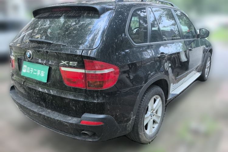 Used BMW X5 2009 xDrive30i Leading Model Rear Right 45 Deg