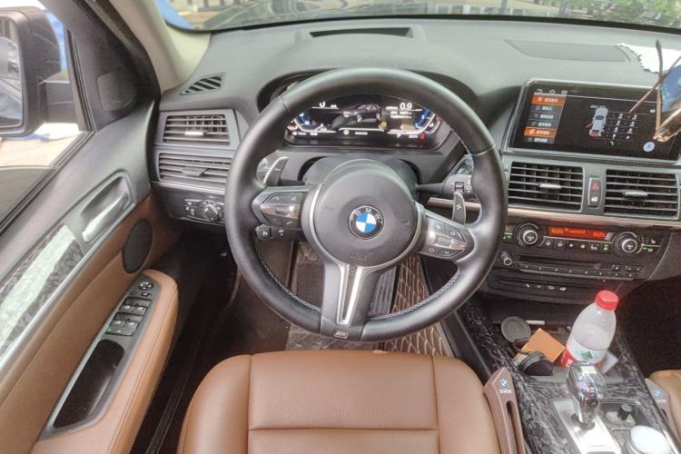 Used BMW X5 2009 xDrive30i Luxury Edition Steering Wheel