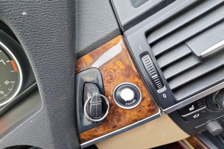 Used BMW X5 2009 xDrive30i Leading Model Vehicle Key