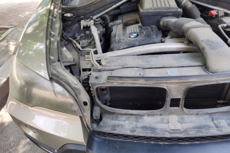 Used BMW X5 2009 xDrive30i Leading Model Engine Bay Right