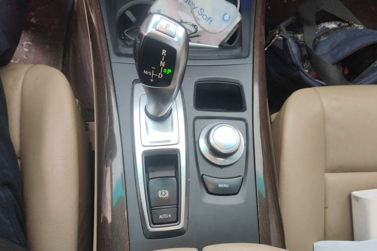 Used BMW X5 2009 xDrive30i Luxury Edition Gear Lever