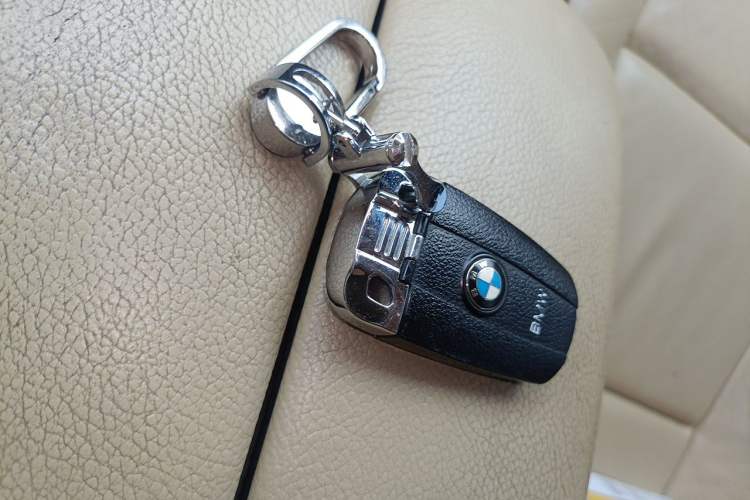 Used BMW X5 2009 xDrive30i Luxury Edition Vehicle Key