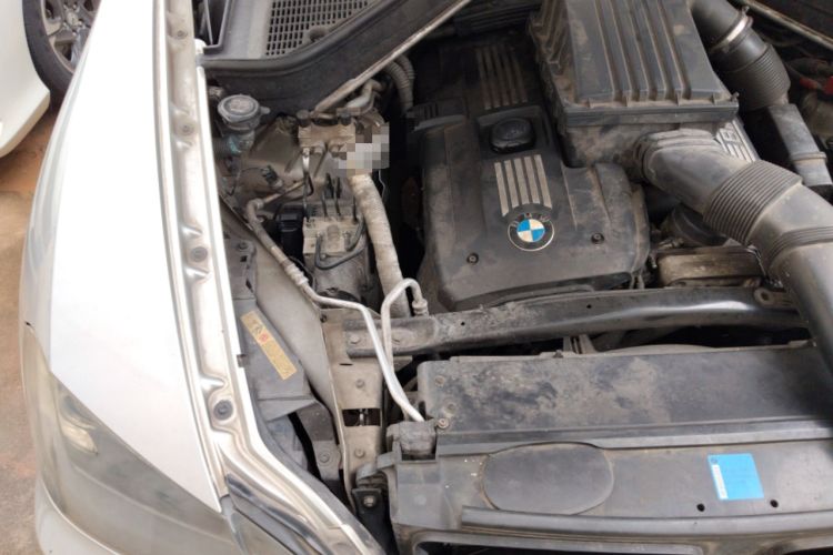 Used BMW X5 2009 xDrive30i Leading Model Engine Bay Right
