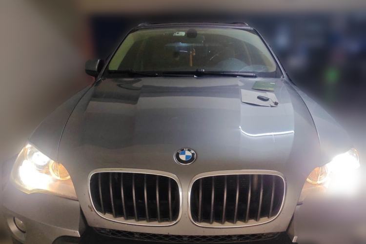 Used BMW X5 2009 xDrive30i Luxury Edition Front