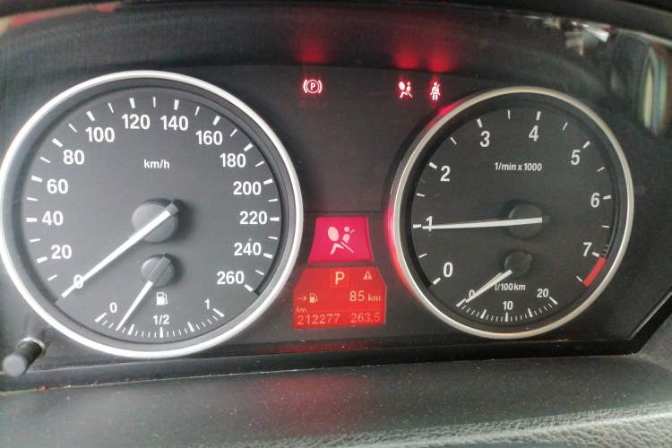 Used BMW X5 2009 xDrive30i Luxury Edition Instrument Cluster