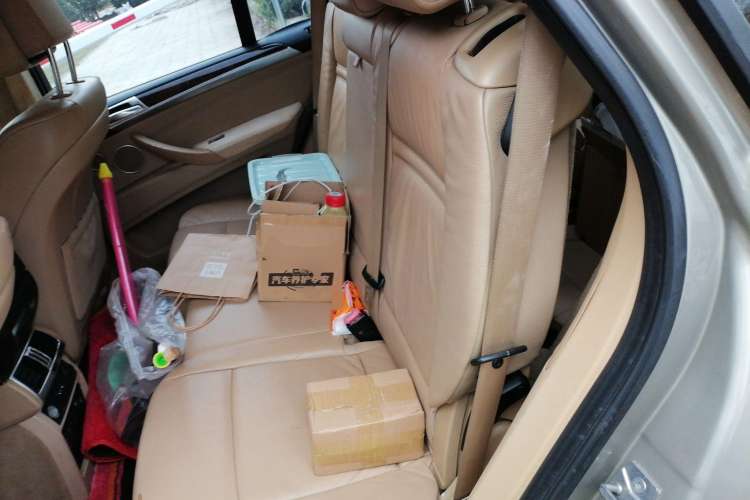 Used BMW X5 2009 xDrive30i Luxury Edition Left Rear Seat