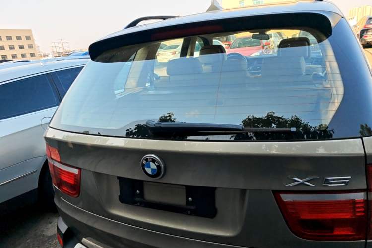 Used BMW X5 2009 xDrive30i Leading Model Rear
