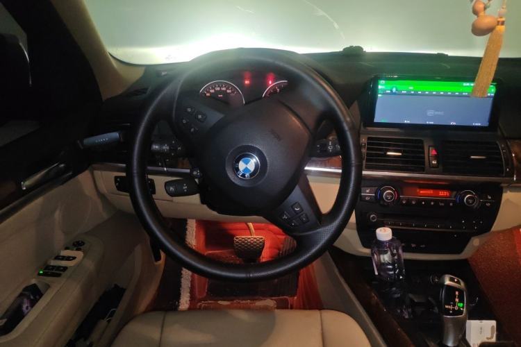 Used BMW X5 2009 xDrive30i Luxury Edition Steering Wheel