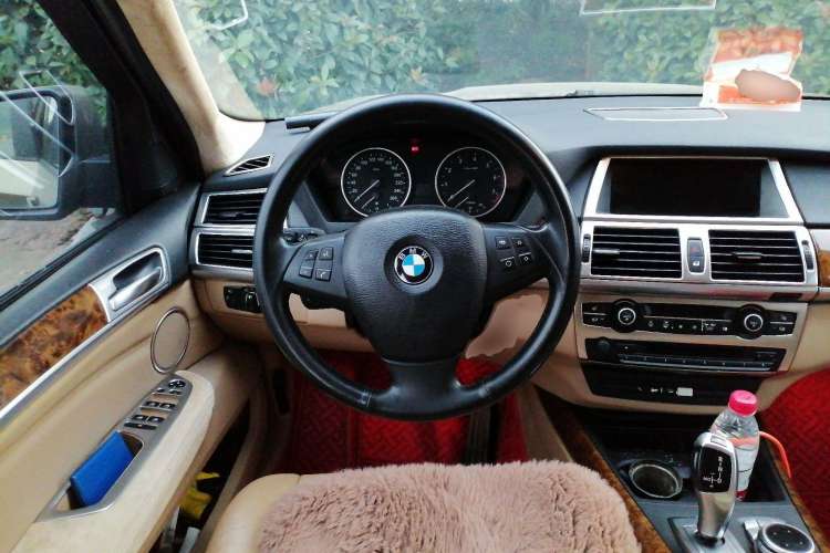Used BMW X5 2009 xDrive30i Luxury Edition Steering Wheel