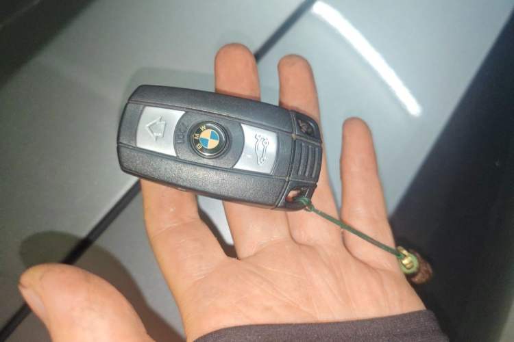 Used BMW X5 2009 xDrive30i Luxury Edition Vehicle Key