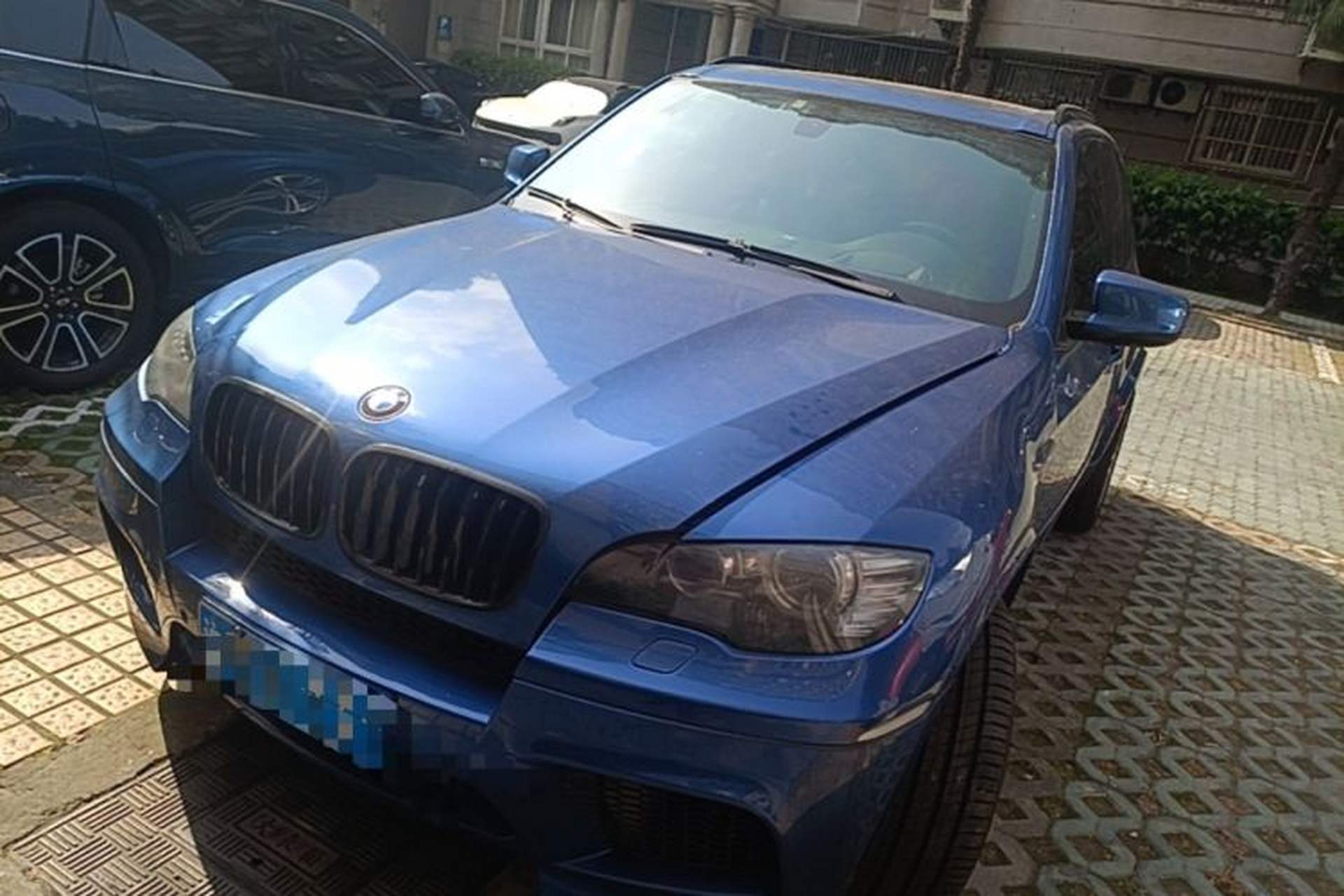 Used BMW X5 2010 X5 M Front Left 45 Deg