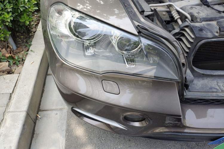 Used BMW X5 2010 3.0si U.S. specification Right Front Headlight