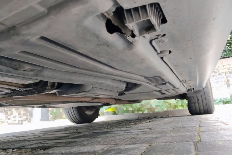 Used BMW X5  Chassis Front Left