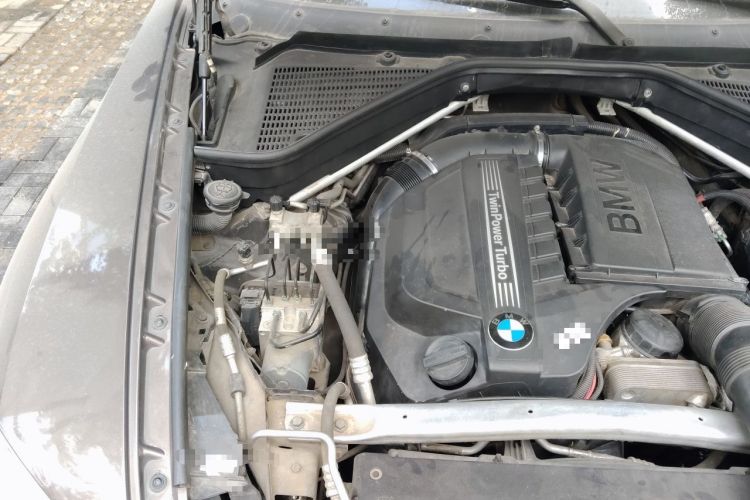 Used BMW X5  Engine Bay Right