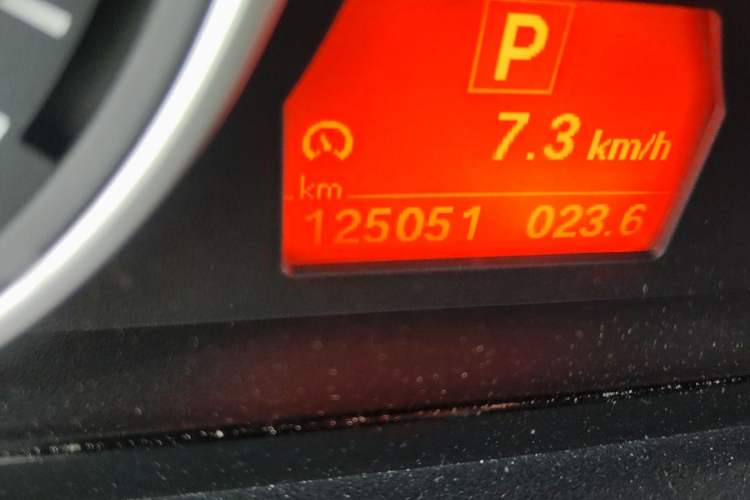Used BMW X5  Odometer Close Up