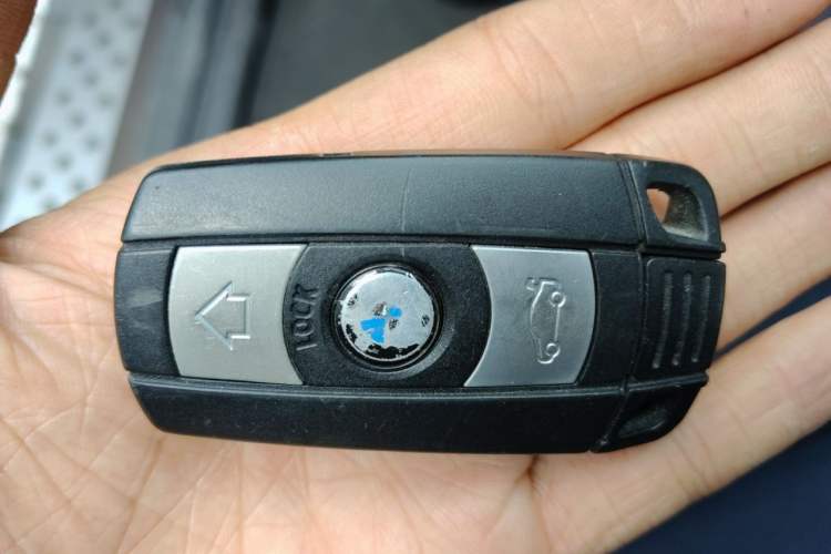 Used BMW X5  Vehicle Key