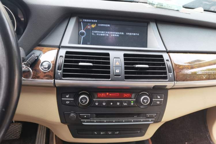Used BMW X5 2010 xDrive30i Luxury Edition 10th Anniversary Model Audio And AC Panel