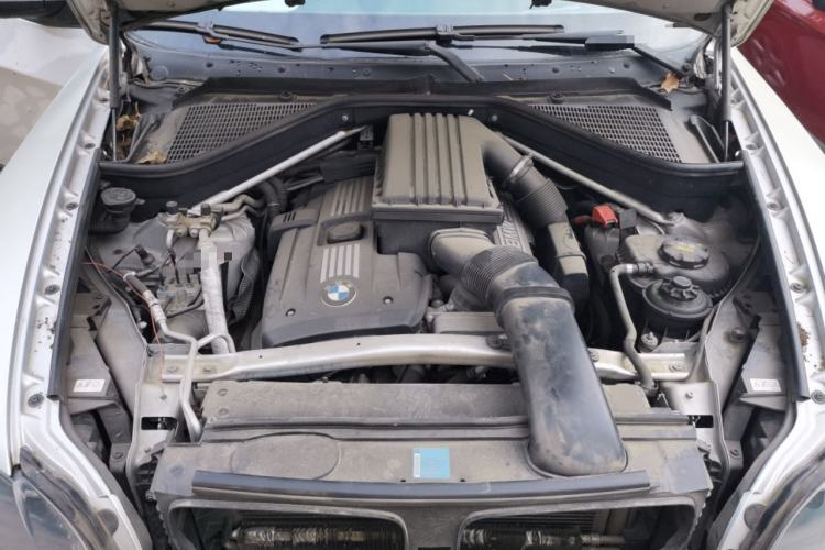 Used BMW X5 2010 xDrive30i Luxury Edition 10th Anniversary Model Engine Bay