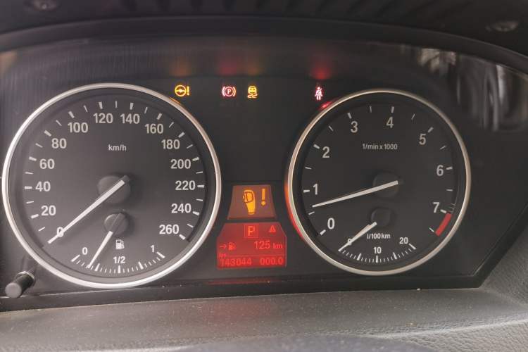 Used BMW X5 2010 xDrive30i Luxury Edition 10th Anniversary Model Instrument Cluster