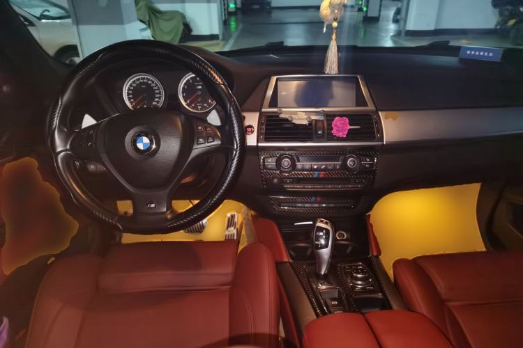 Used BMW X5 2010 X5 M Center Console