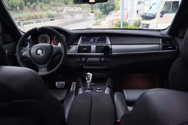 Used BMW X5 2010 X5 M Interior 1