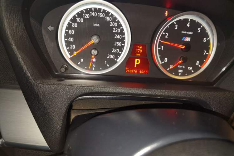 Used BMW X5 2010 X5 M Odometer Close Up