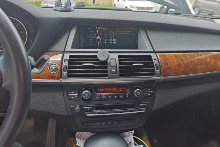 Used BMW X5 2011 xDrive35i Leading Model Audio And AC Panel
