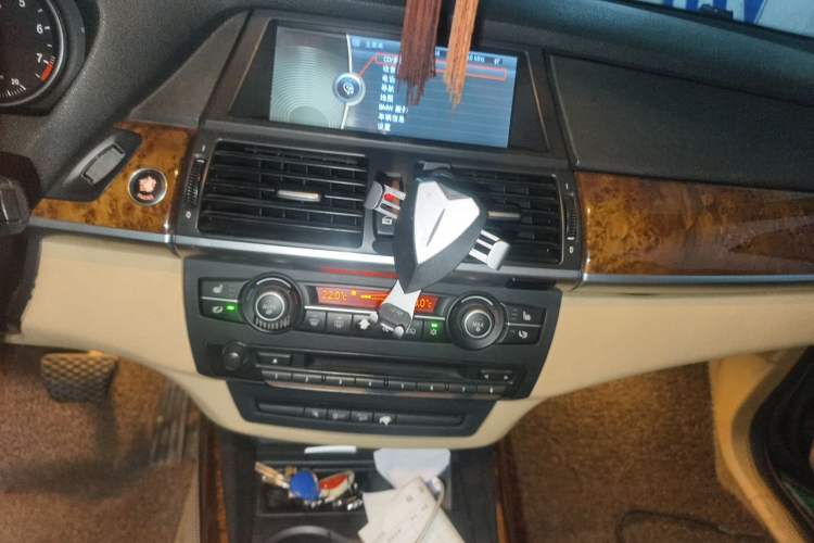 Used BMW X5 2011 xDrive35i Luxury Model Audio And AC Panel