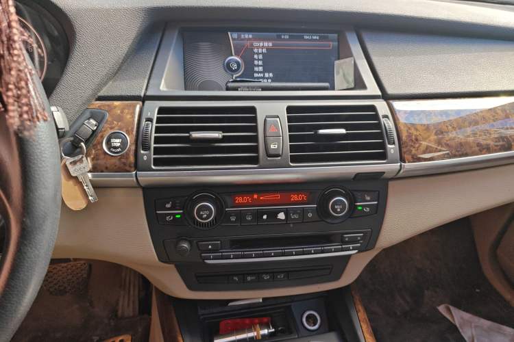 Used BMW X5 2011 xDrive35i Leading Model Audio And AC Panel
