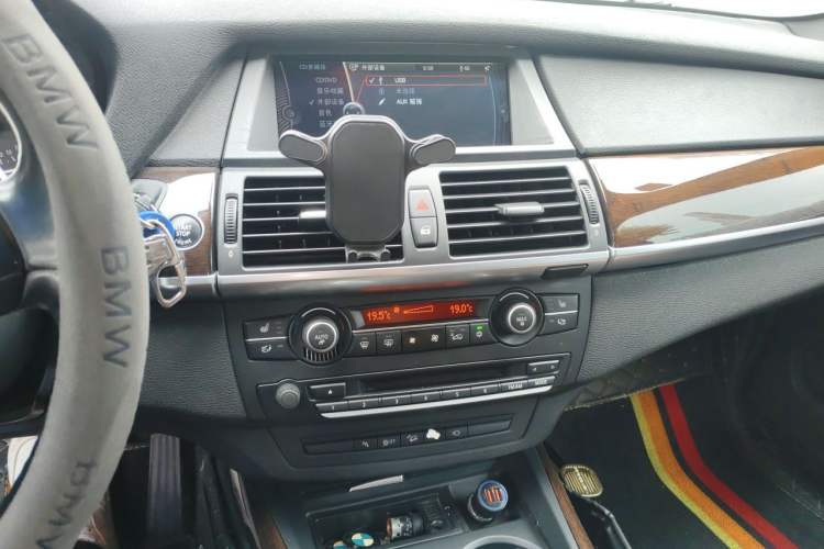 Used BMW X5 2011 xDrive50i Luxury Model Audio And AC Panel