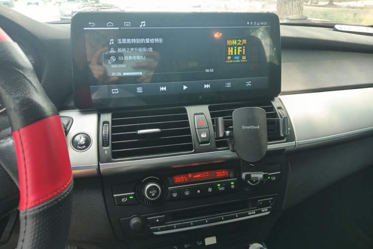 Used BMW X5  Audio And AC Panel