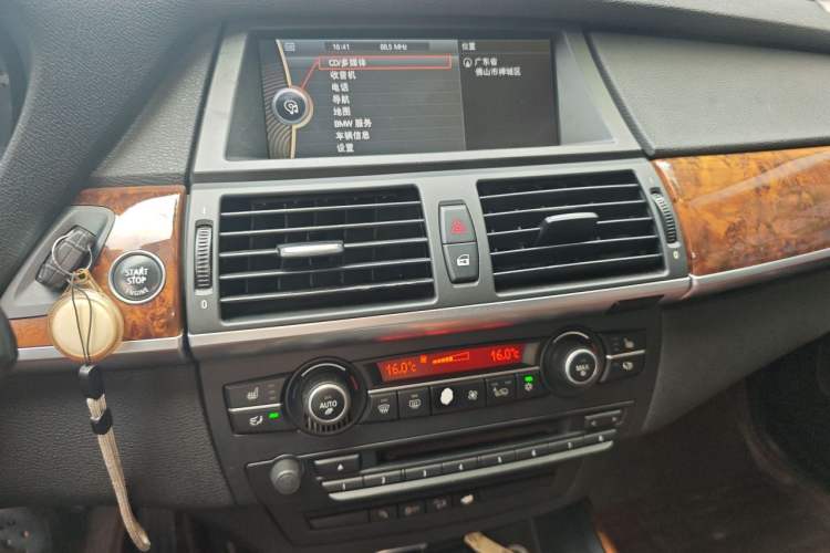 Used BMW X5 2011 xDrive35i Luxury Edition Audio And AC Panel