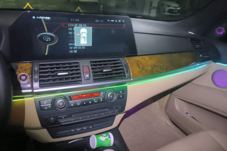 Used BMW X5  Audio And AC Panel