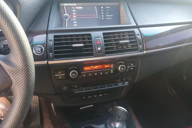 Used BMW X5 2011 xDrive35i Leading Model Audio And AC Panel