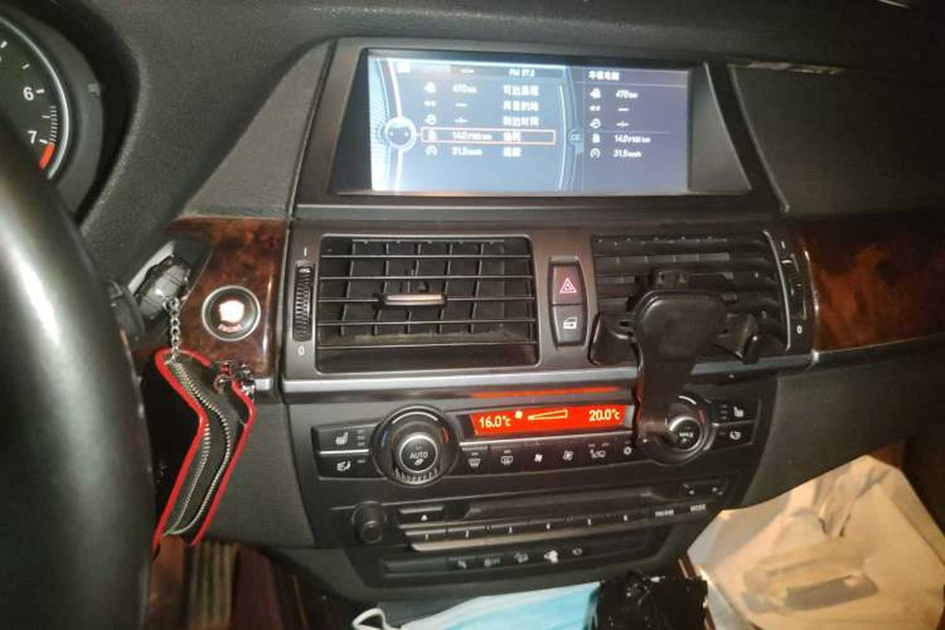 Used BMW X5 2011 xDrive35i Luxury Edition Audio And AC Panel