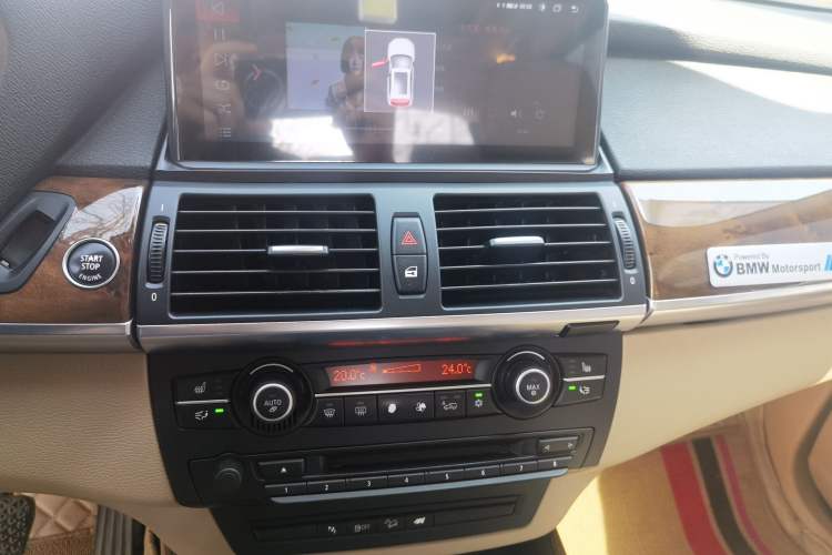 Used BMW X5  Audio And AC Panel