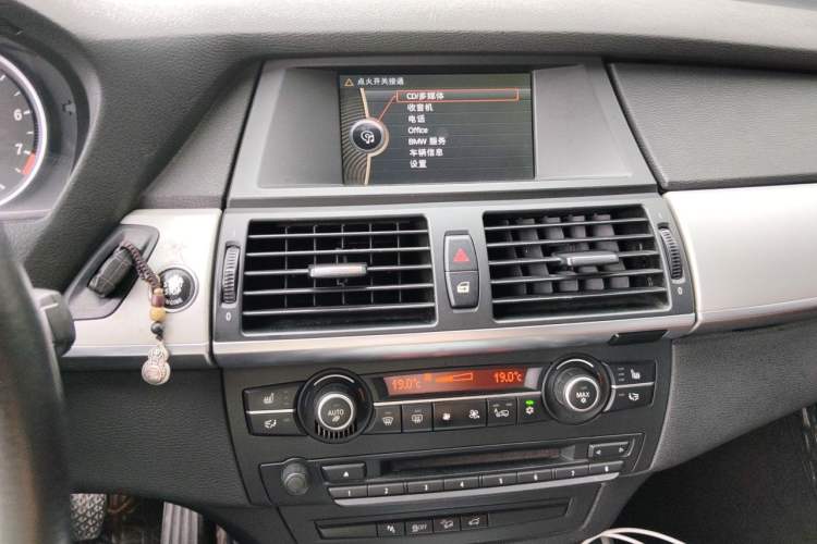 Used BMW X5 2011 xDrive35i Leading Model Audio And AC Panel