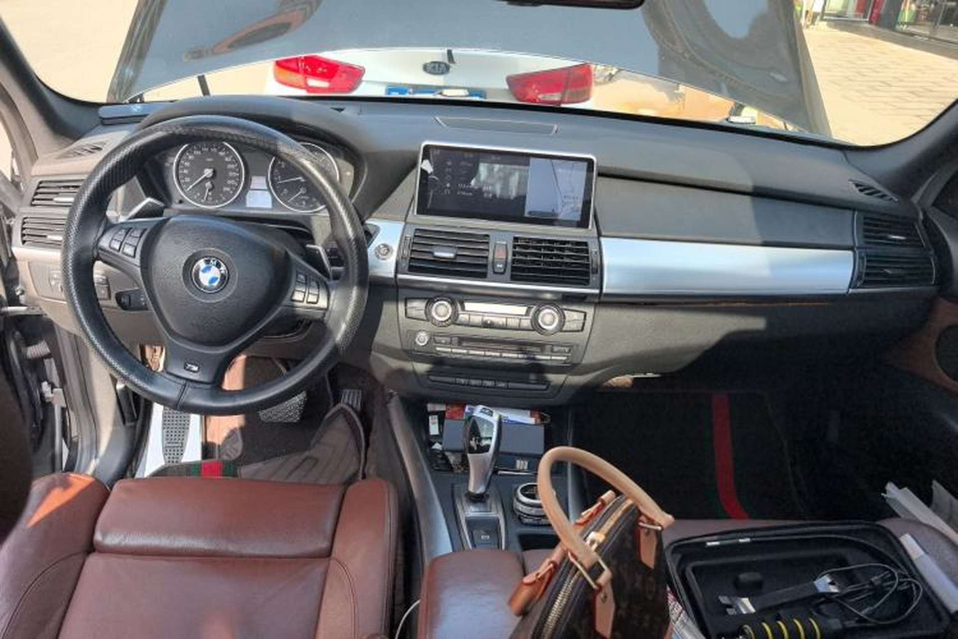 Used BMW X5 2011 xDrive35i Luxury Model Center Console