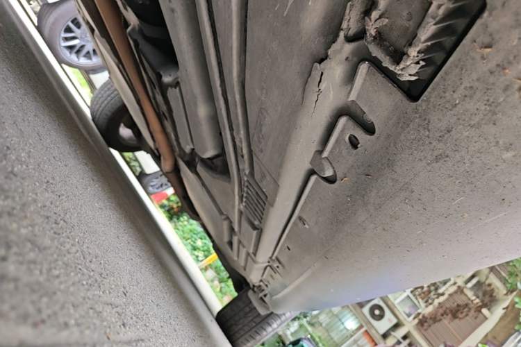 Used BMW X5  Chassis Front Left
