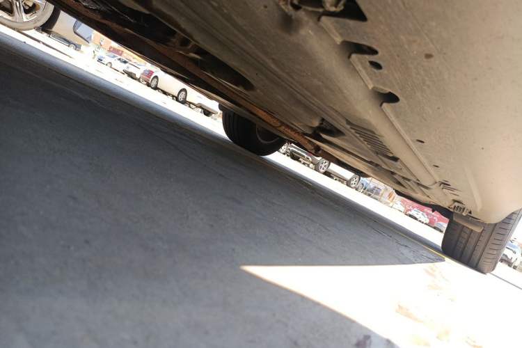 Used BMW X5 2011 xDrive35i Middle East version 5-seater Chassis Front Left