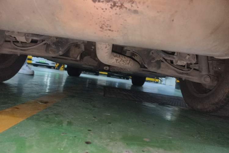 Used BMW X5 2011 xDrive35i Luxury Model Chassis Rear